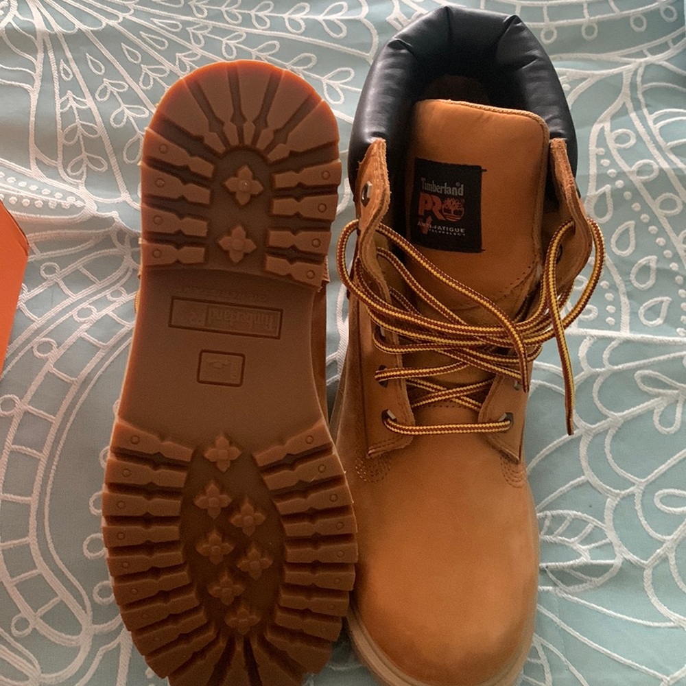 New in box Timberland Pro mens size 11 M/M